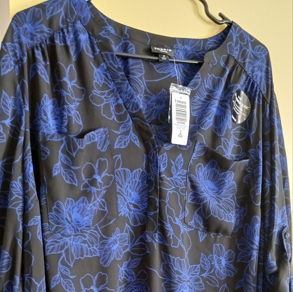 NWT Torrid Harper Blouse - Picture 2 of 4